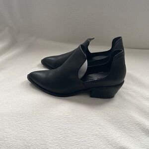Chinese Laundry Focus Bootie. Sz 9.5